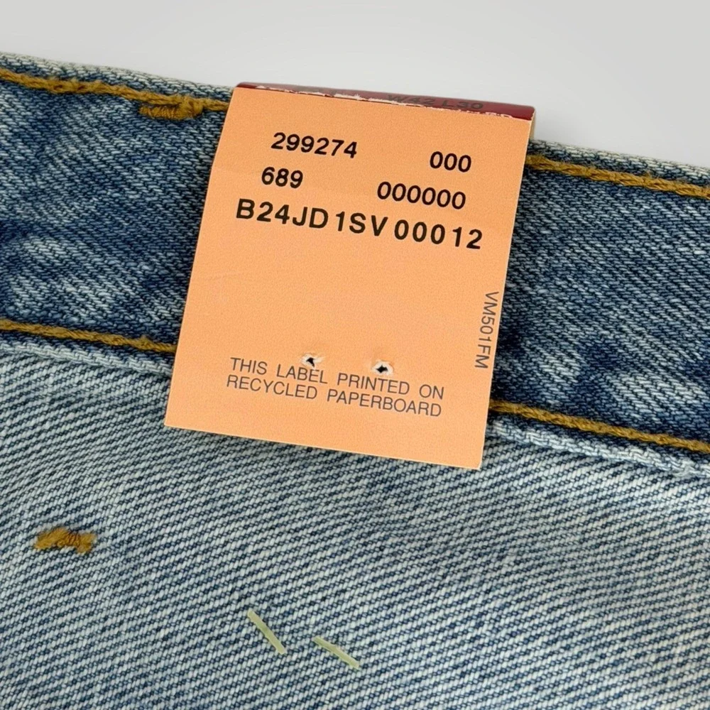 NWT Levi's 501 Jeans 42x31 Button Fly Straight Leg‎ Blue Denim Colombia